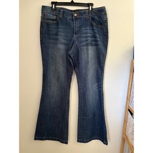 Baccini Women's Size 14‎ Blue Wash Flare Leg Jeans Embellished Pockets